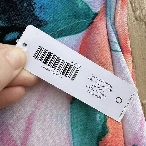 New Chico’s Lively Blooms Iona Sublimation Dress Floral Size 0 Small/4 Cap Sleev - Picture 4 of 6